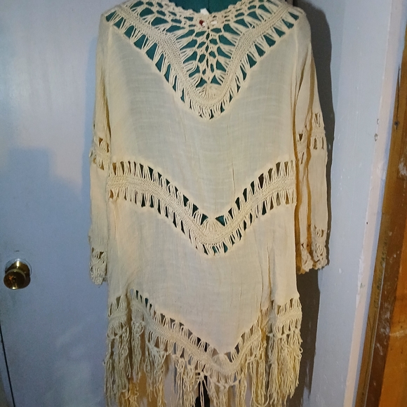 Vivid Impressions Cream Crochet Cardigan - Picture 3 of 4